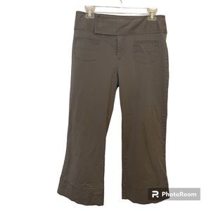 Women’s Cotton Mid Rise GAP Khaki Capri Pants